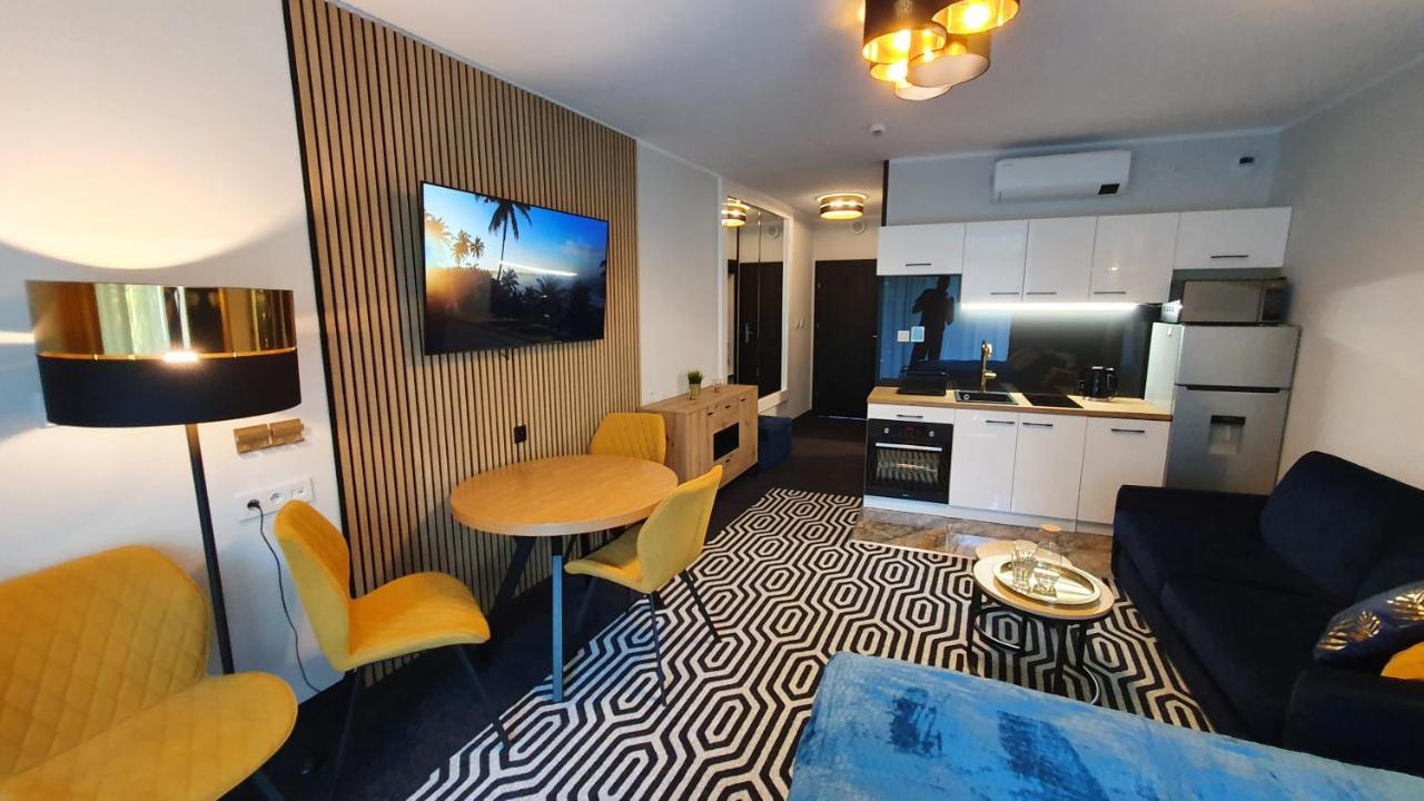 Gold Horizon Apartament Solny Resort Z Klimatyzacja I Garazem Kołobrzeg Exteriör bild