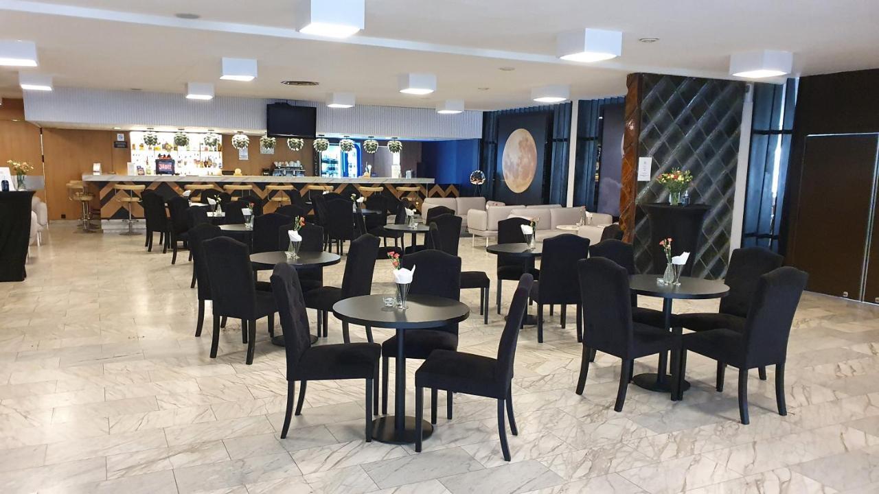 Gold Horizon Apartament Solny Resort Z Klimatyzacja I Garazem Kołobrzeg Exteriör bild