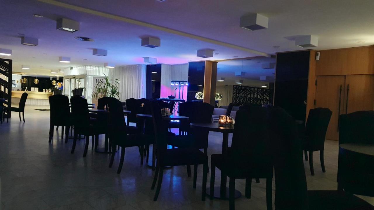 Gold Horizon Apartament Solny Resort Z Klimatyzacja I Garazem Kołobrzeg Exteriör bild